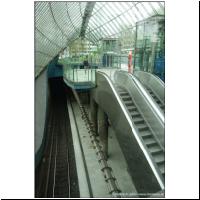 2017-04-17 U1 St-Quirin-Platz 08.jpg